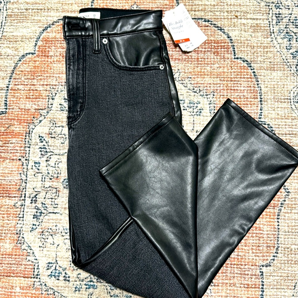 Abercrombie Ankle Straight ultra High Rise Mixed Fabric Jeans